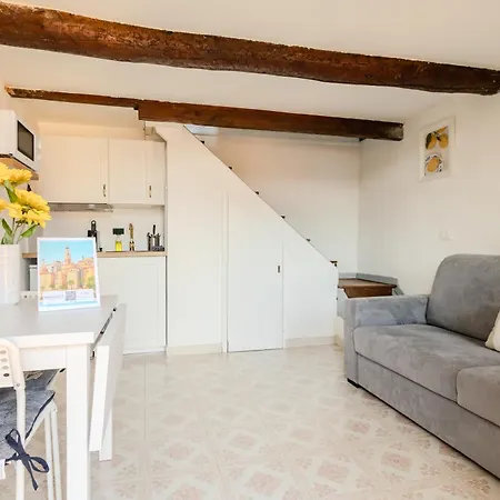 Duplex Vieille - Sea View Апартаменти Мантон